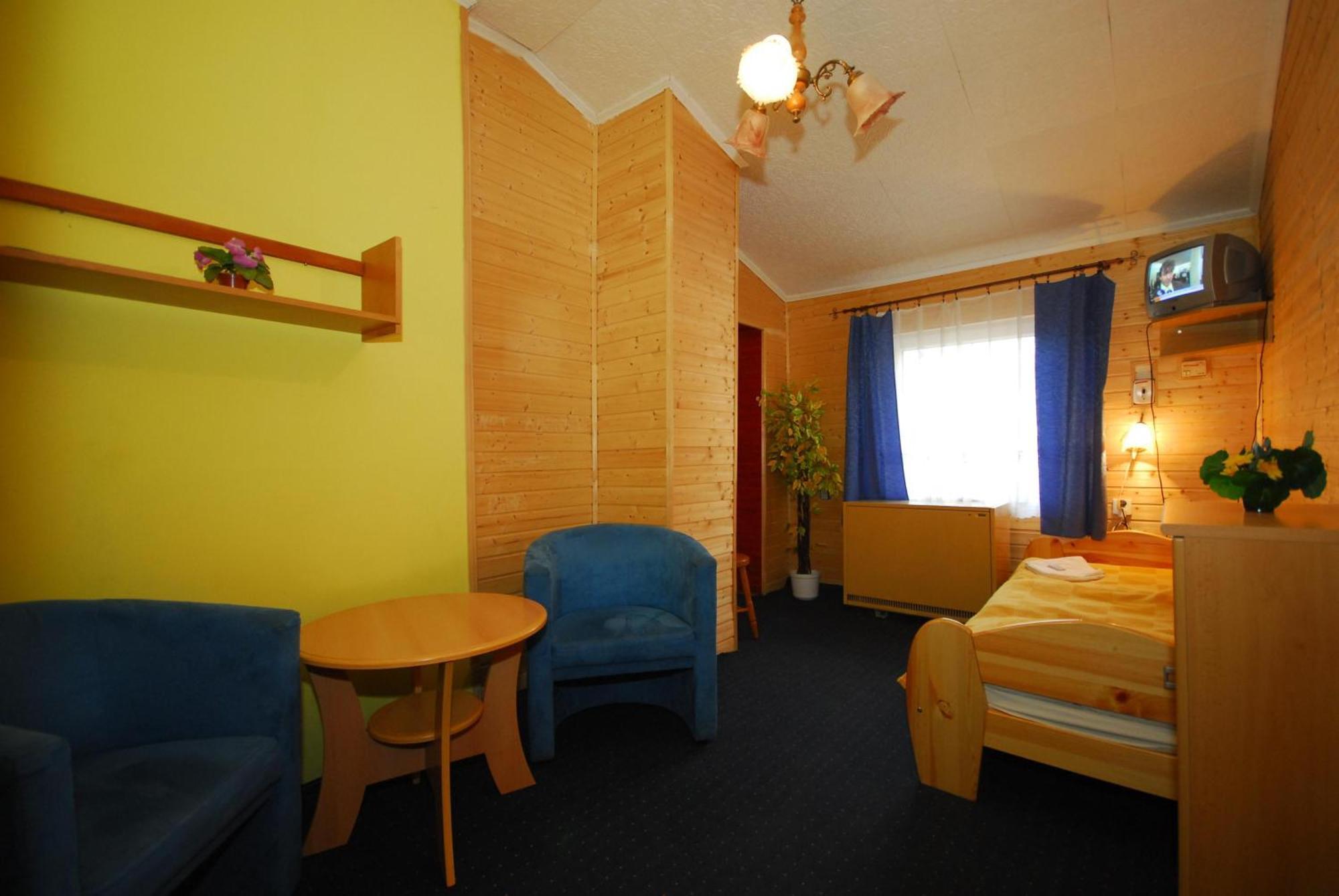 Western Penzion Ruzomberok Exterior foto