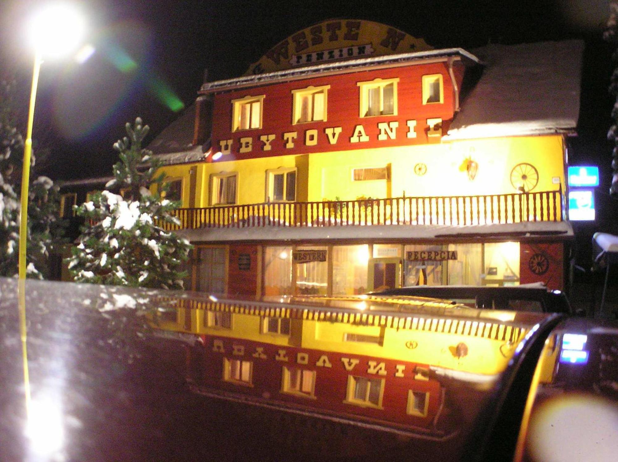 Western Penzion Ruzomberok Exterior foto
