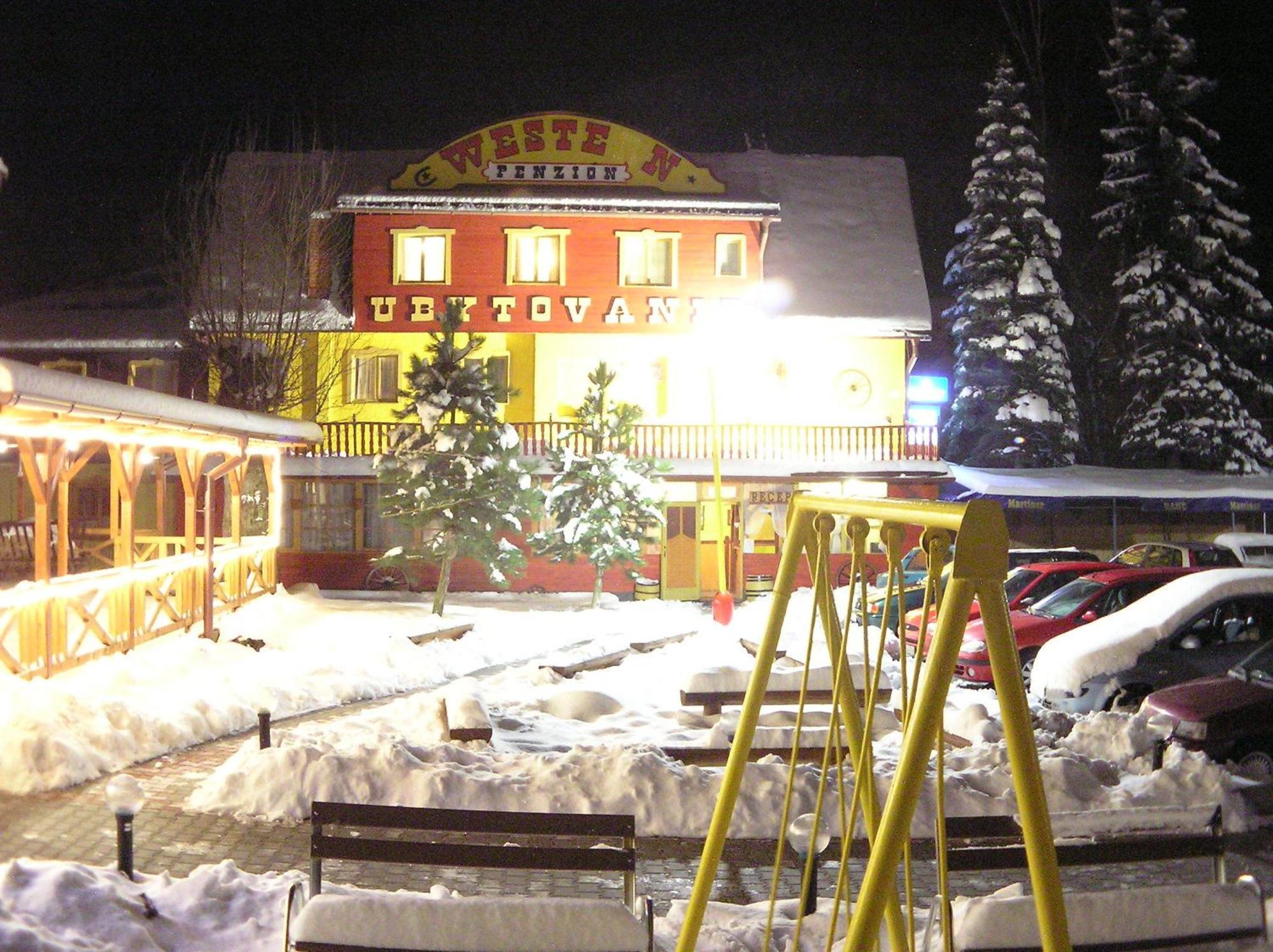 Western Penzion Ruzomberok Exterior foto