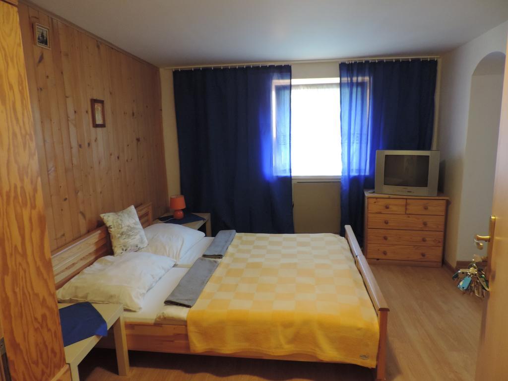 Western Penzion Ruzomberok Exterior foto