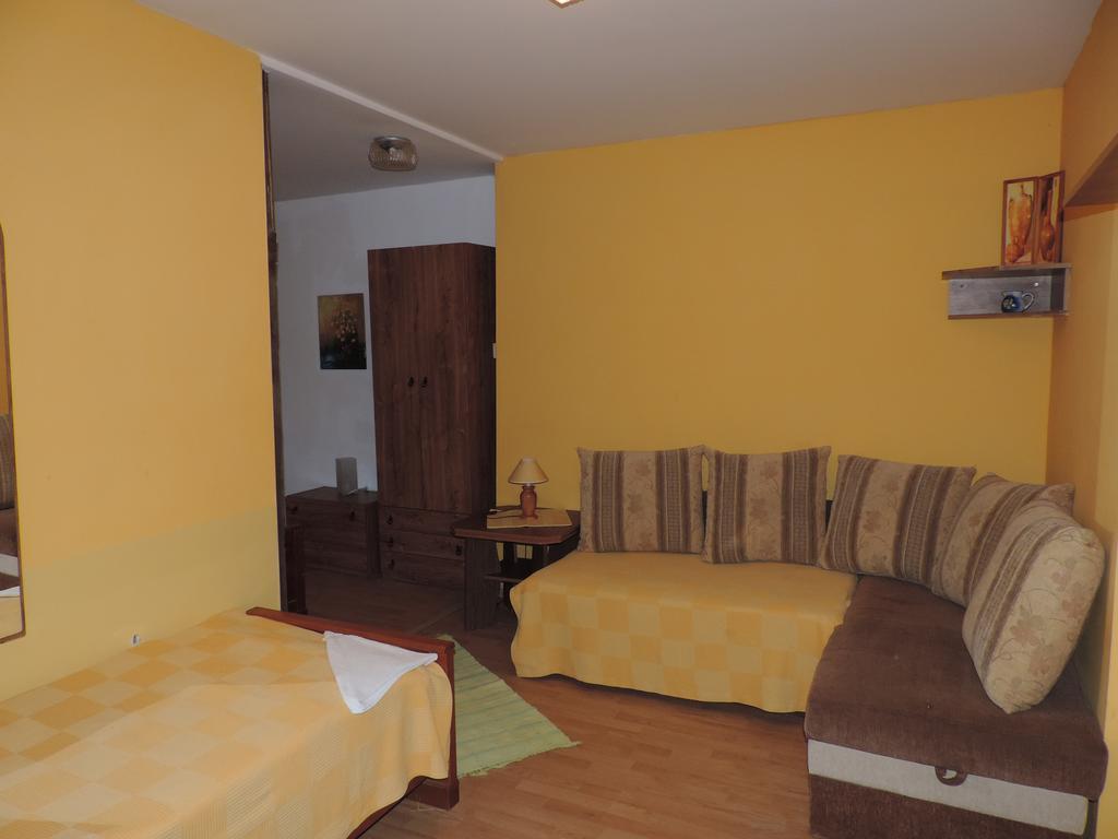 Western Penzion Ruzomberok Exterior foto