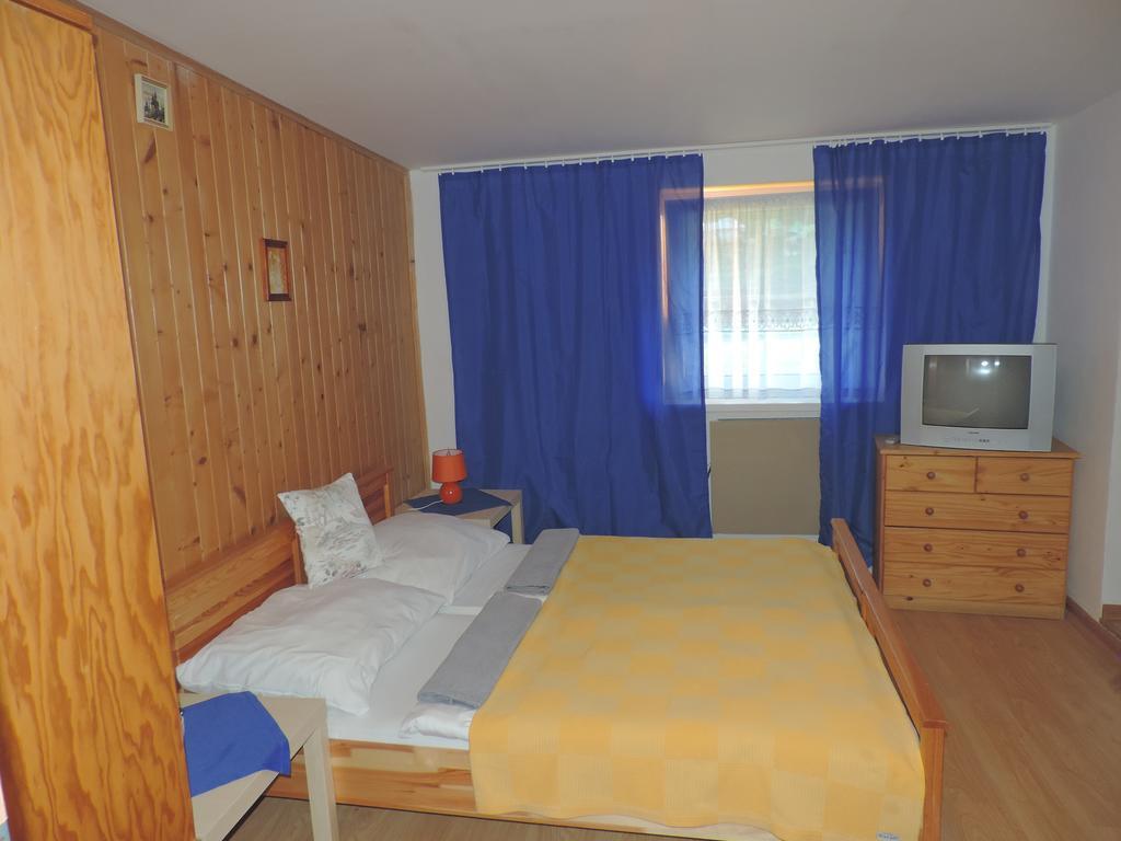 Western Penzion Ruzomberok Exterior foto