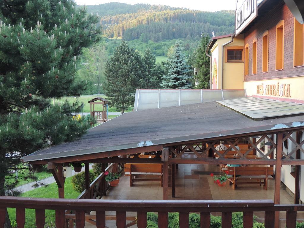 Western Penzion Ruzomberok Exterior foto